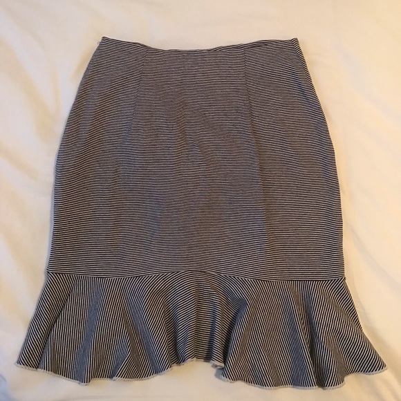 Stretch Ruffle Miniskirt - Picture 3 of 5